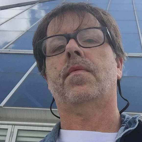 Meet your Posher, Mike and Karen - Picture 3 of 4